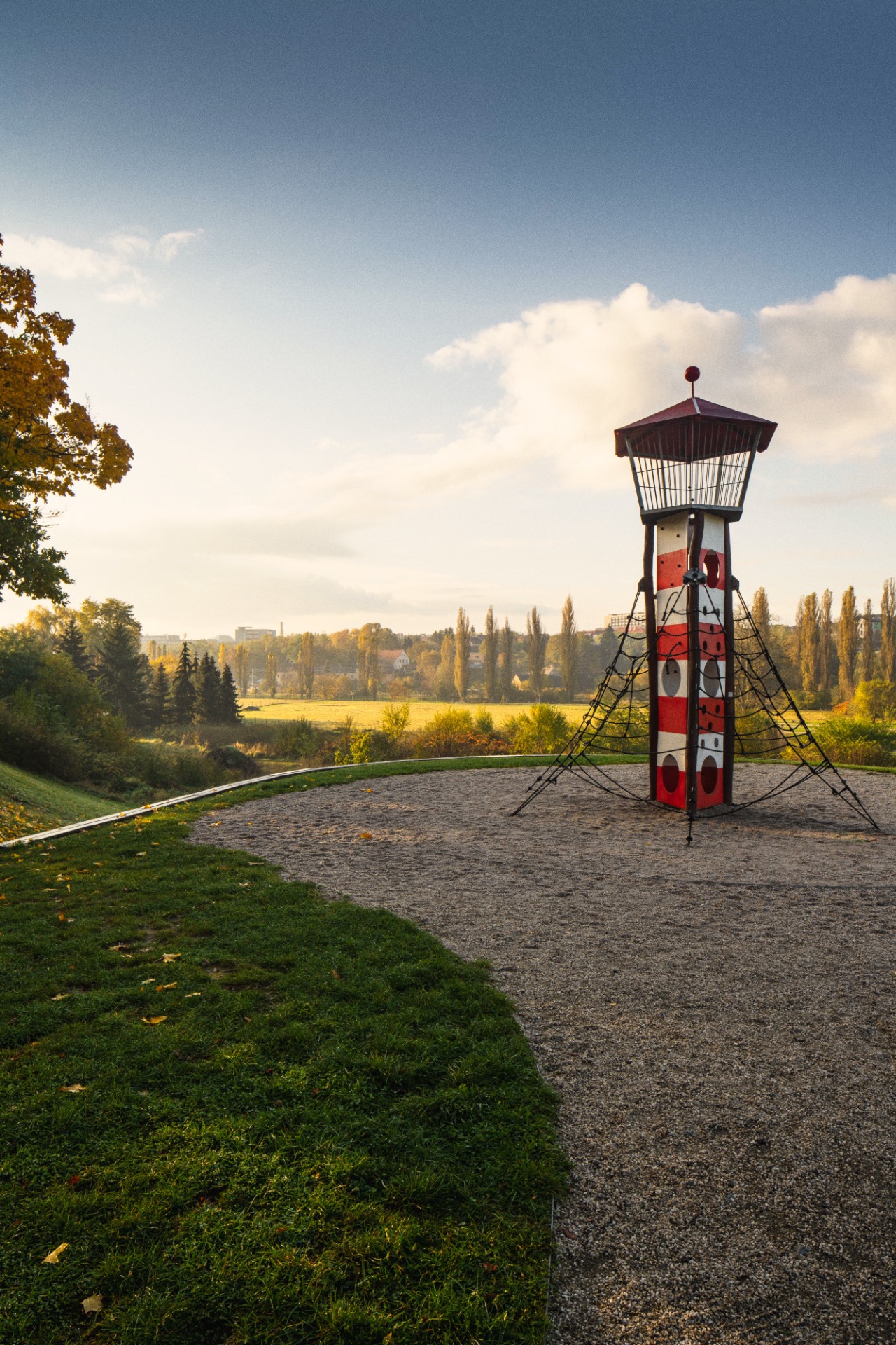 LOBESKÝ PARK A JEZÍRKA